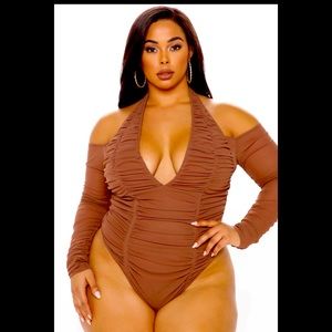 NEVER WORN plus-size Runched body suit